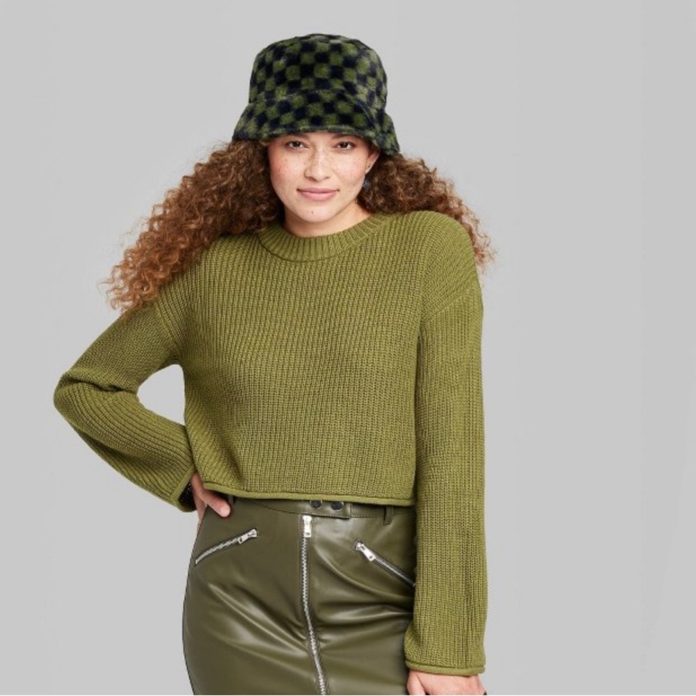 NWOT wild fable green sweater. Sz M